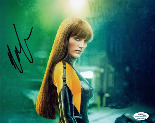 Malin Akerman Signed 8x10 Photo WATCHMEN Actress Autograph ACOA COA