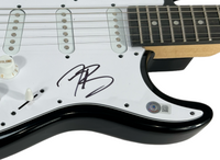 Austin Butler Signed Electric Guitar Elvis Presley Movie Autograph Beckett COA