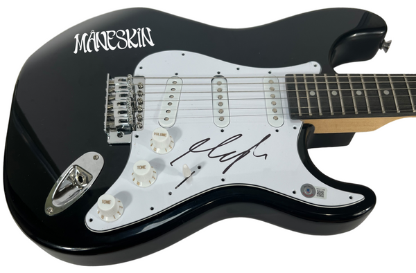 Victoria De Angelis MANESKIN Signed Autograph Electric Guitar Vic Beckett COA