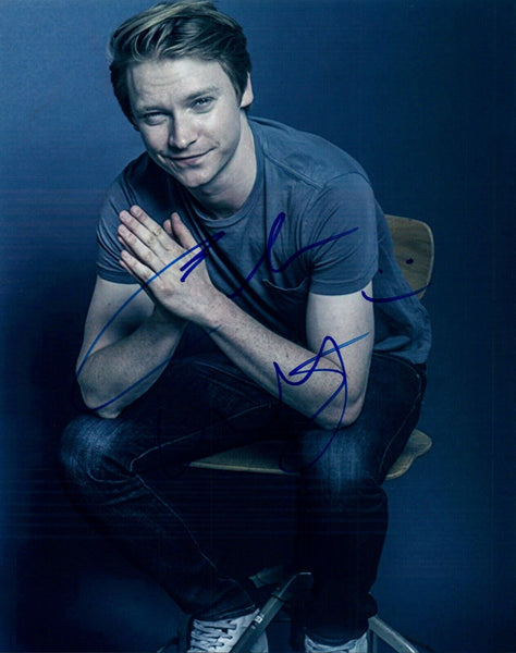Calum Worthy Signed Autographed 8x10 Photo Austin & Ally The Act Actor COA