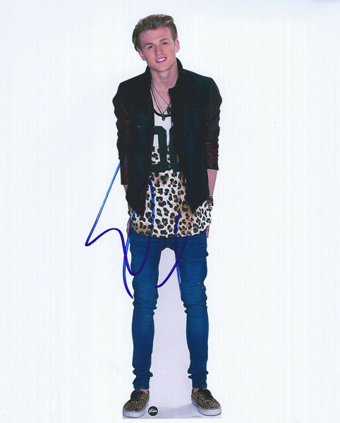 TRISTAN EVANS THE VAMPS SIGNED AUTOGRAPHED 8X10 PHOTO UK POP #1