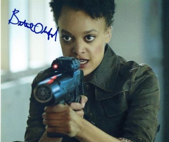 Britne Oldford Signed Autographed 8x10 Photo The Flash Hunters COA VD