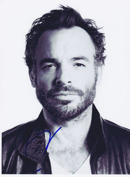 Paul Blackthorne Signed Autographed 8x10 Photo Arrow Lipstick Jungle COA VD