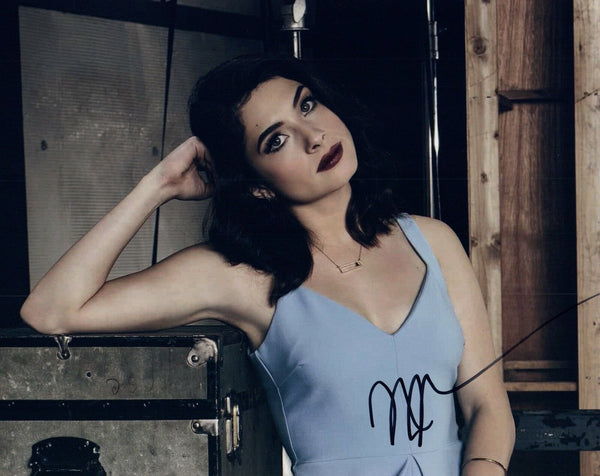 Niki Koss Signed Autograph 8x10 Photo FAMOUS IN LOVE Actress COA