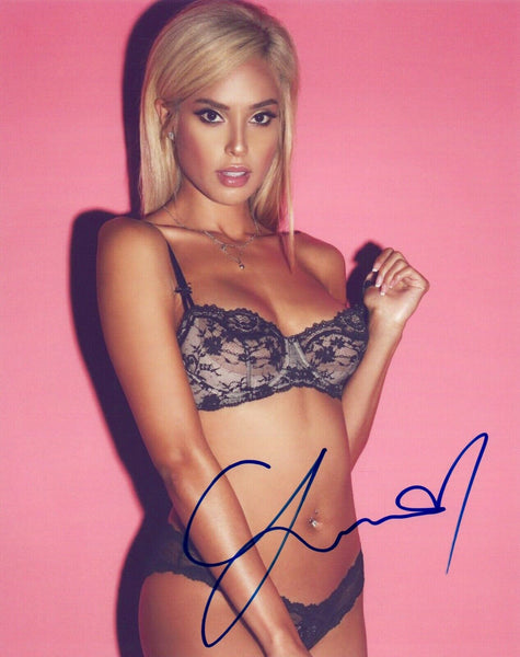 Leonela Ticcina Signed Autographed 8x10 Photo Model COA