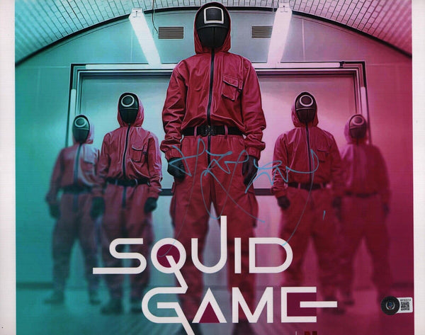 Lee Jung-jae Signed Autographed 11x14 Photo Squid Game Beckett COA