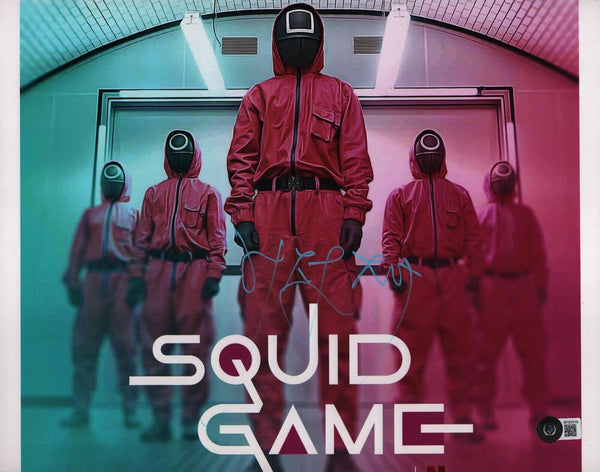 Lee Jung-jae Signed Autographed 11x14 Photo Squid Game Beckett COA