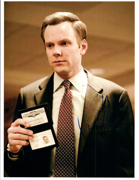 Joel McHale Signed Autographed 8x10 Photo Community The Soup COA VD