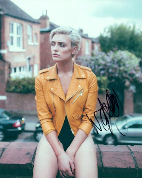Wallis Day Signed Autographed 8x10 Photo KRYPTON Hot Sexy Actress COA