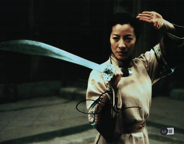 Michelle Yeoh Signed 11x14 Photo Crouching Tiger, Hidden Dragon Beckett COA