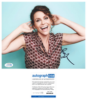 Amy Landecker Signed Autograph 8x10 Photo Doctor Strange Transparent ACOA COA