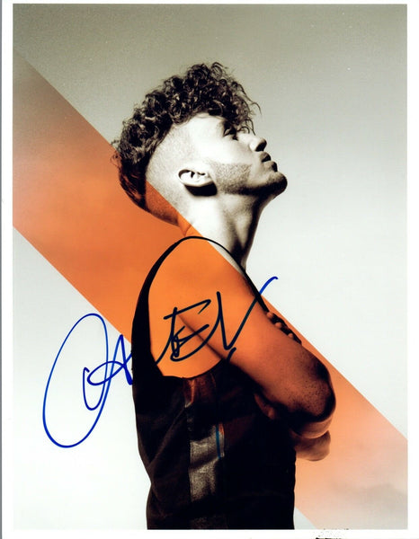 DALEY Signed Autographed 8x10 Photo Gareth Daley COA VD