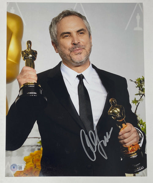 Alfonso Cuaron Signed Autographed 11x14 Photo Gravity Roma Director Beckett COA