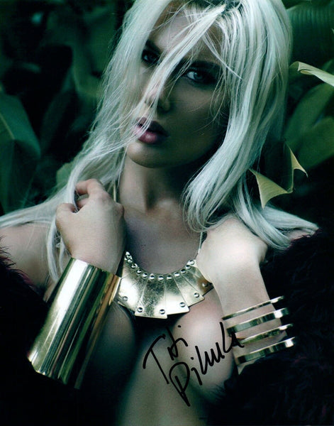 Titi Pikula Signed Autographed 8x10 Photo Hot Sexy Model COA