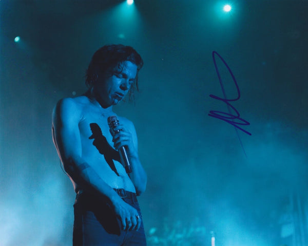 Matt Shultz Signed Autographed 8x10 Photo Lead Singer of Cage The Elephant B