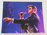 ROBIN THICKE Signed Autographed 11x14 Photo Blurred Lines Singer COA VD