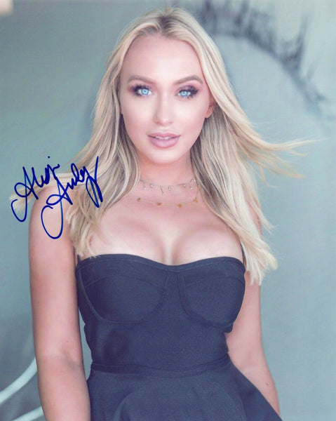 Alissa Anderegg Signed Autographed 8x10 Photo Model Actress COA