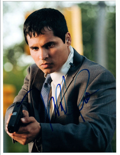 Michael Pena Signed Autographed 8x10 Photo Gangster Squad Shooter COA VD