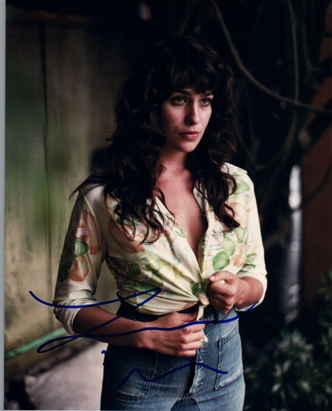 Lola Kirke Signed Autograph 8x10 Photo MOZART IN THE JUNGLE Actress COA