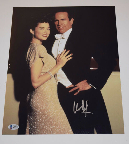 Warren Beatty Signed Autographed 11x14 Photo BUGSY BAS Beckett COA