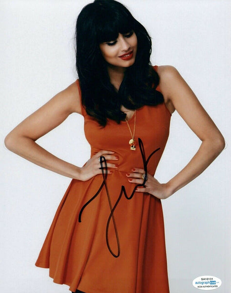 Jameela Jamil Signed Autographed 8x10 Photo The Good Place Actress COA ACOA