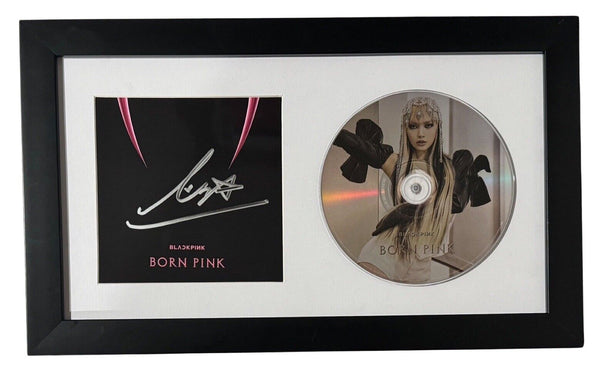 BLACKPINK LISA selling Born Pink Signed Album