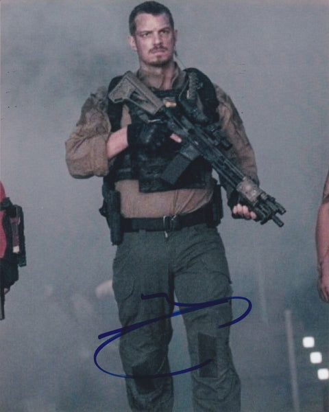 Joel Kinnaman Signed Autographed 8x10 Photo Suicide Squad Rick Flag Picture