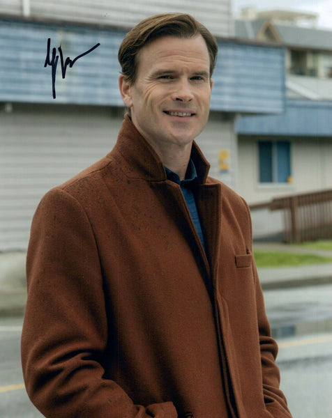 Gabriel Hogan Signed Autographed 8x10 Photo TACOMA FD HEARTLAND Actor COA