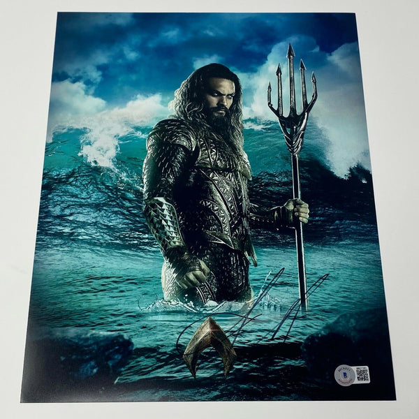 Jason Momoa Signed Autographed 11x14 Photo AQUAMAN Beckett BAS COA