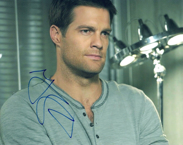 Geoff Stults Signed Autographed 8x10 Photo Grace and Frankie 7th Heaven COA AB