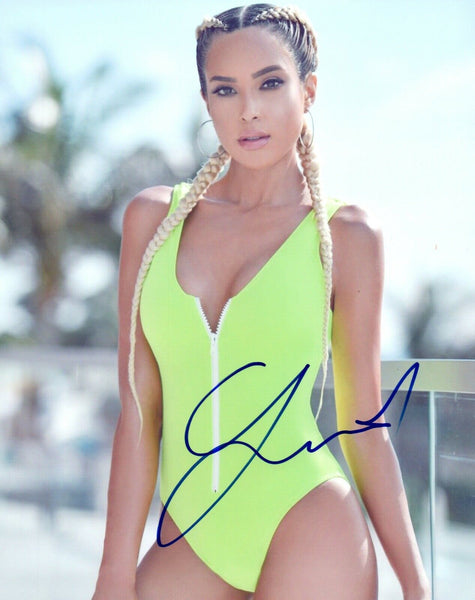 Leonela Ticcina Signed Autographed 8x10 Photo Model COA