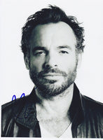 Paul Blackthorne Signed Autographed 8x10 Photo Arrow Lipstick Jungle COA VD