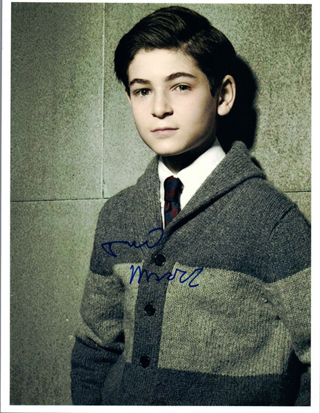 David Mazouz Signed Autographed 8x10 Photo Gotham Bruce Wayne Full Sig COA VD