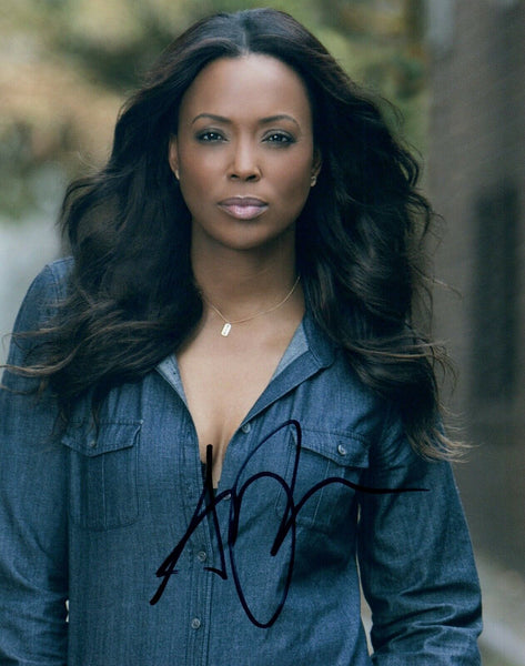 Aisha Tyler Signed Autographed 8x10 Photo Archer Actress COA