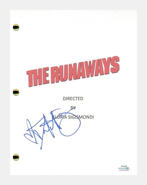 Dakota Fanning Signed Autographed The Runaways Movie Script Screenplay ACOA COA