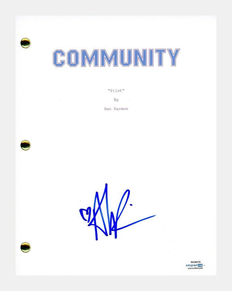 Alison Brie Signed Autographed COMMUNITY Pilot Episode Script ACOA COA
