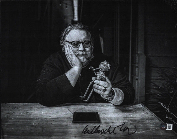 Guillermo Del Toro Signed 11x14 Photo Hellboy Pinocchio Director Beckett COA