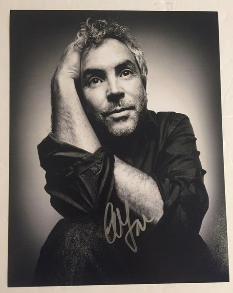 Alfonso Cuaron Signed Autographed 11x14 Photo ROMA Director COA