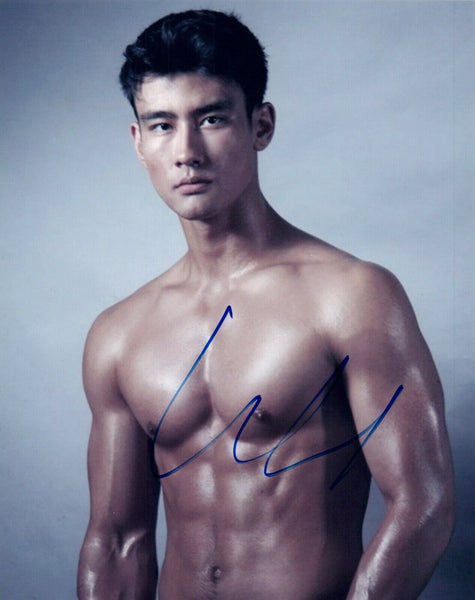 Alex Landi Signed Autographed 8x10 Photo GREY'S ANATOMY Actor Shirtless Pose COA