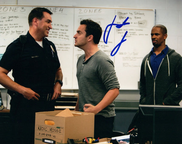 Jake Johnson Signed Autographed 8x10 Photo New Girl Lets Be Cops COA VD