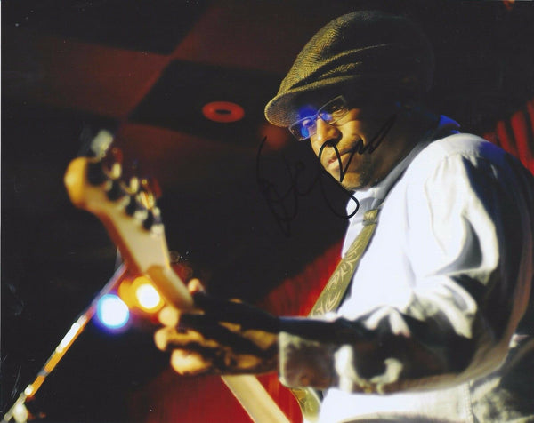 DARRYL JONES BASSIST THE ROLLING STONES SIGNED AUTOGRAPHED 8X10 PHOTO #5