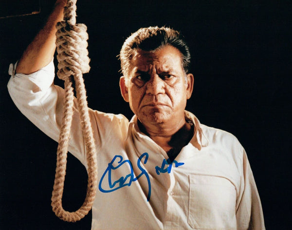 Om Puri Signed Autographed 8x10 Photo The Hundred Foot Journey Bollywood COA VD