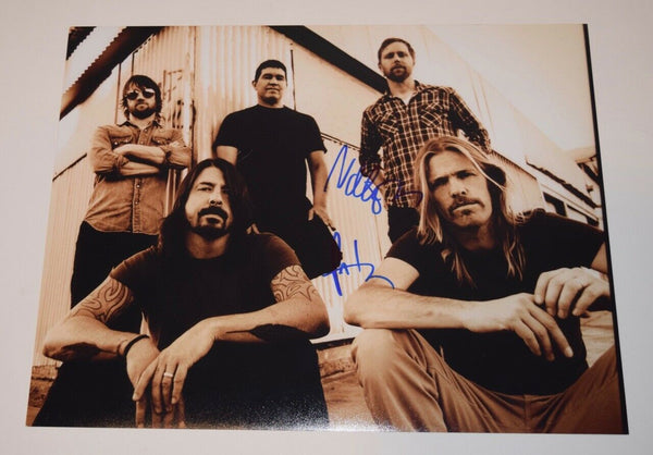 Pat Smear & Nate Mendel Signed Autographed 11x14 Photo FOO FIGHTERS COA