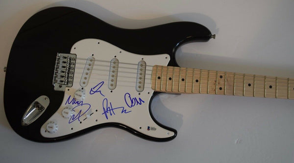 FOO FIGHTERS Complete Band Signed Autographed Electric Guitar BAS COA Dave Grohl